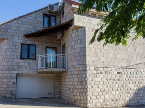 Guest House J&J