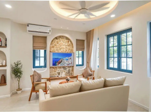 Luxury 4 bedroom Casa Santori