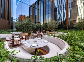 Отель The Dubai Edition