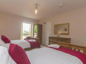 Hendy - Ground Floor Apartment