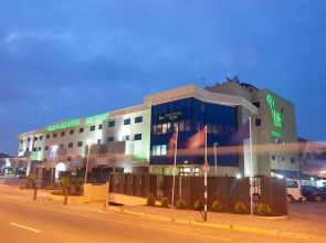 Oak Plaza Hotel - East Legon