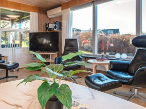6 Person Holiday Home in Glesborg