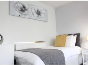 City Centre House FREE PARKING