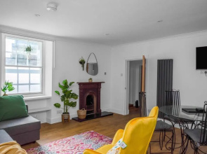 Stylish 1BR Urban Stay, City Centre