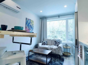 Cozy 1 bedroom laneway house downtown Eastside