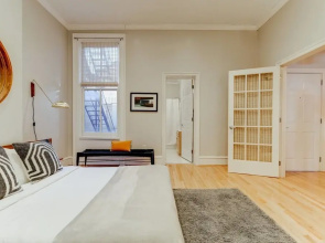 Walk everywhere from Stunning Architectural Flat!