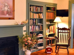 Blushing Rose Bed & Breakfast