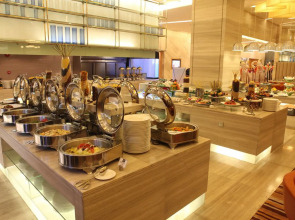 Ramada Plaza Shenzhen North