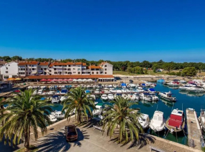 Rona Apartment Zrinka