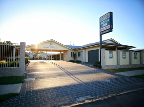 Roma Inland Motor Inn
