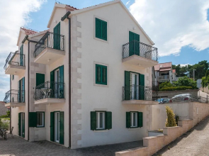 Nice Apartment in Postira With Wifi and 2 Bedrooms