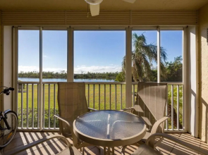 Sand Caper 103, Sleeps 4, Gulf Front, 2 Bedrooms, Elevator, Heated Pool