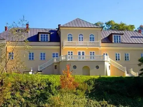 Hotel Pałac Piotrawin