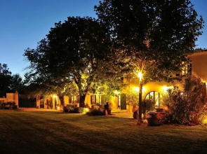 Mansion With 5 Bedrooms In Grans, With Pool Access, Furnished Garden And Wifi - 30 Km From The Beach