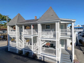 Sea View Inn