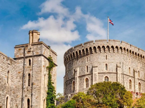 La Casa Suites Windsor