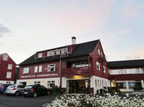 Dragsvik Fjordhotel