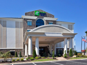 Holiday Inn Express Hotel & Suites Fairburn by IHG