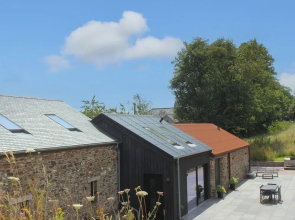 The Barns @ Downton