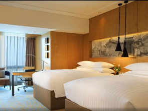 Отель Renaissance Beijing Wangfujing Hotel