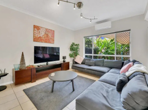 Tranquil 3-bed Unit With Lush Garden Views