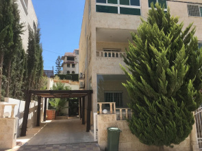 Dabouq luxury spaceous Apartment