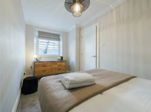 Glasgow Central Luxury Apartment