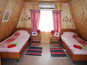 Yuznaya Palmira Hotel