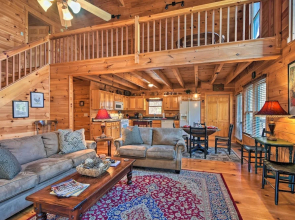 'riverbend Reserve' Cabin w/ Yard + Fire Pit!