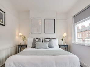 Meadowbank Place