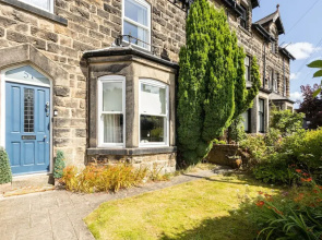 Host Stay Grove Road
