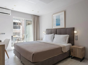 Piraeus City Hotel