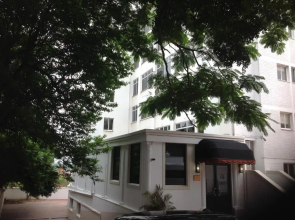 Emakhosini Hotel on East