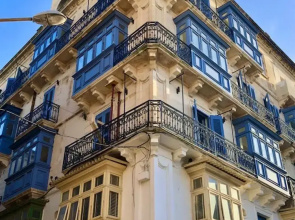 Boutique Style 1BR Apartment- Square Sea View