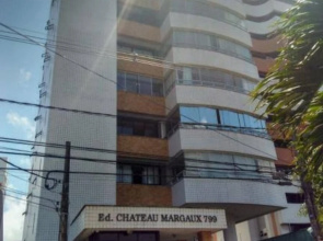 Apartamento FAMILIAR com 4 SUITES