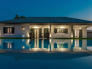 Nimar Luxury Villa - Private Swimming Pool