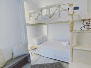 Thalassas Apartment