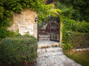 Vasilias Nikoklis Inn