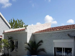 Apartamento con estacionamiento y excelente ubicación