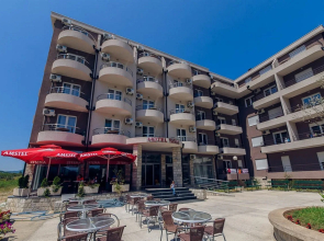Hotel Novi