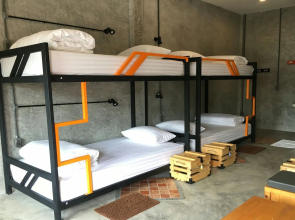 Sirah Hometel - Hostel