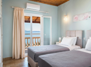 Baracunda Seaview Apartments with private Hot Tub by Konnect