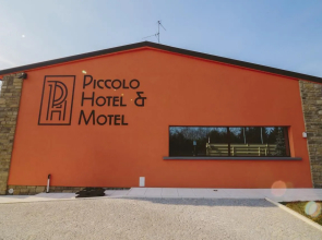 Piccolo Hotel