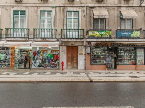 Upscale & Modern 2BDR Apartment