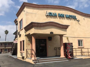 Aqua Inn Motel