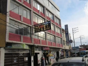 Hotel Sueños Dorados