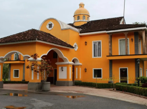 Amatique Bay Hotel