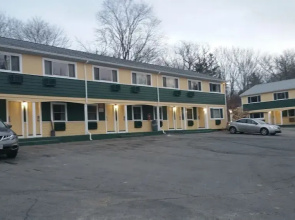 Dartmouth Motor Inn