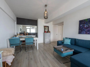 Seaview Seinpost Residence