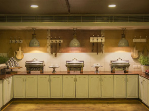 Rockland Hotel - C R Park